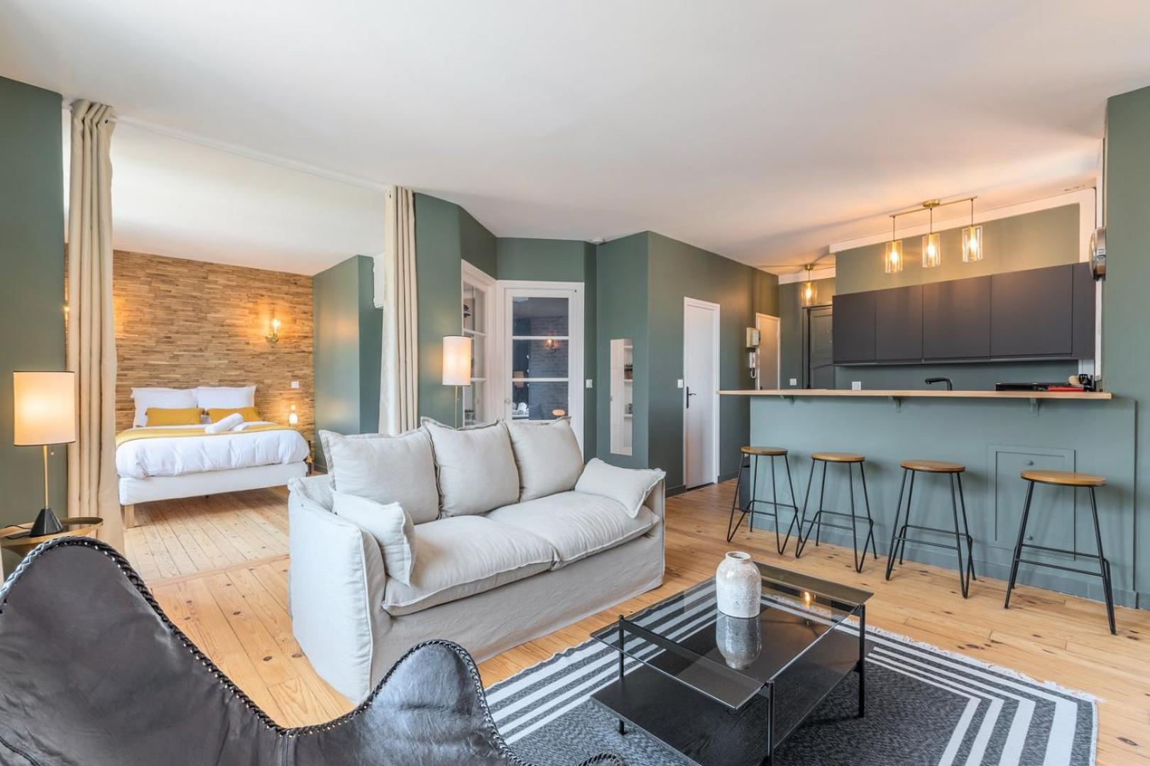 Charming 2 Bedroom Apartment - Old Лил Екстериор снимка
