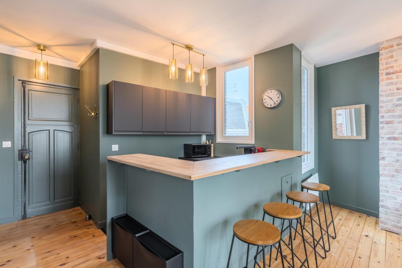 Charming 2 Bedroom Apartment - Old Лил Екстериор снимка